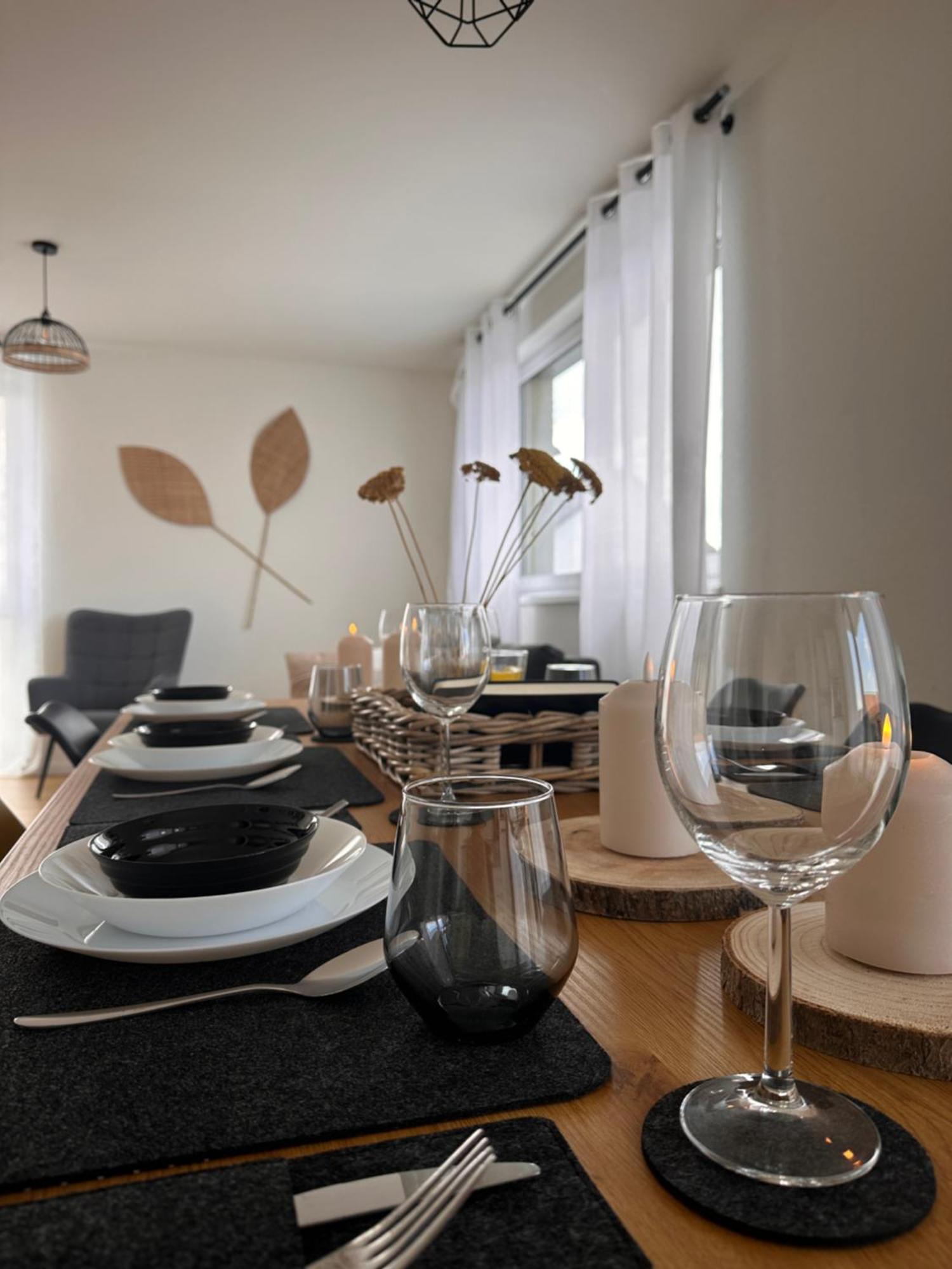 Amao-Sepia I 86Qm I King-Size Beds I Netflix I Privat Balcony I Free Parking I Near Europapark Leilighet Rheinhausen Eksteriør bilde